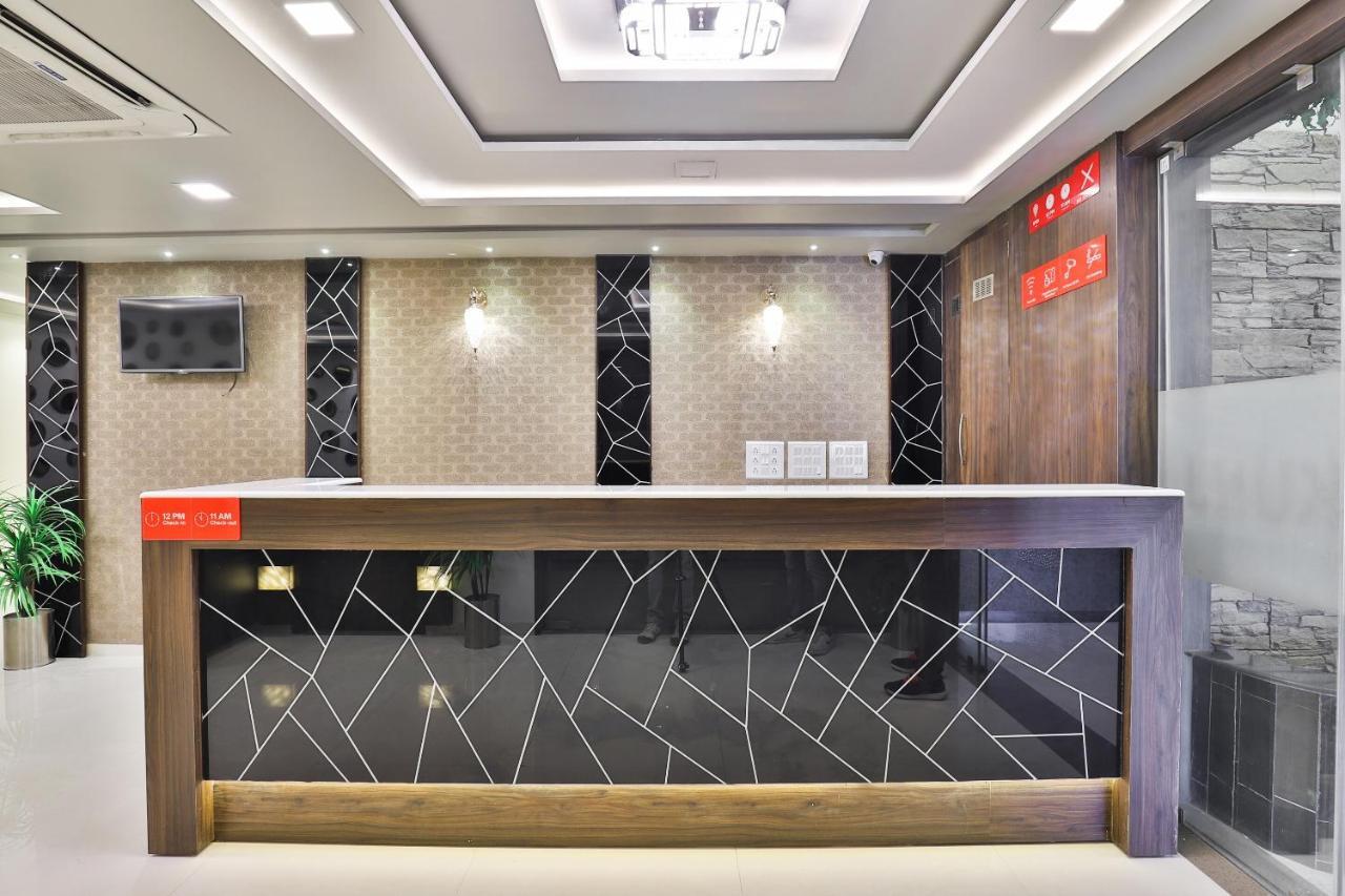 Oyo-7557什夫昆吉异域风情酒店 Naroda 外观 照片